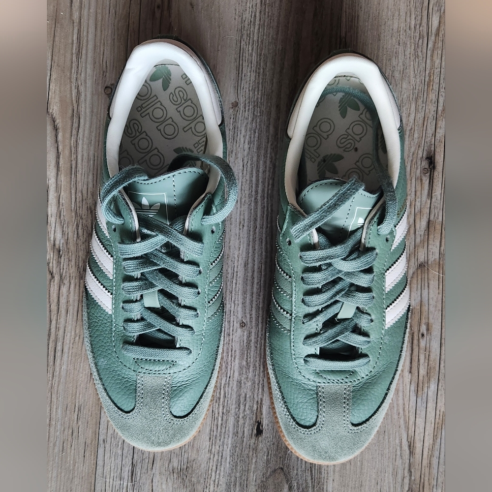 Adidas Original Samba womens silver green 7.5